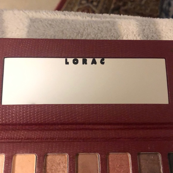 LORAC eyeshadow palette - Picture 3 of 5